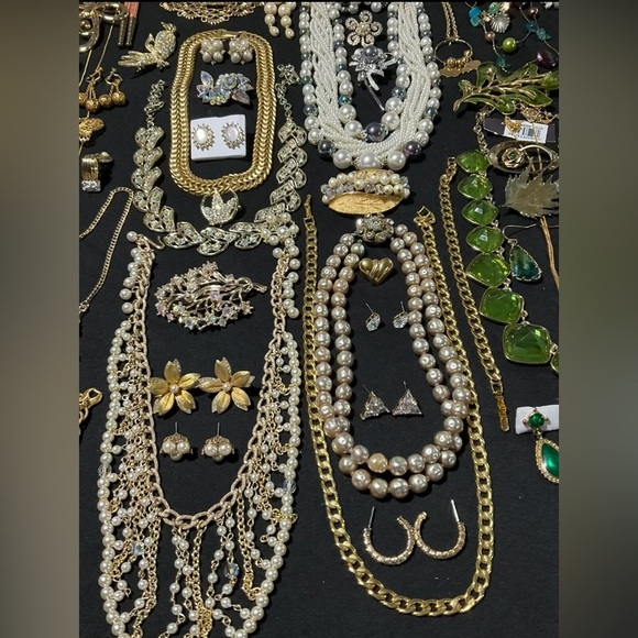 🧨 2 LB ALL SIGNED/ HIGH END Jewelry Lot~MOST signed necklaces earrings bracelets - Picture 5 of 11
